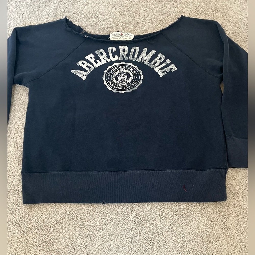 ABERCROMBIE GRAPHIC SELF DISTRESSED SWEATSHIRT